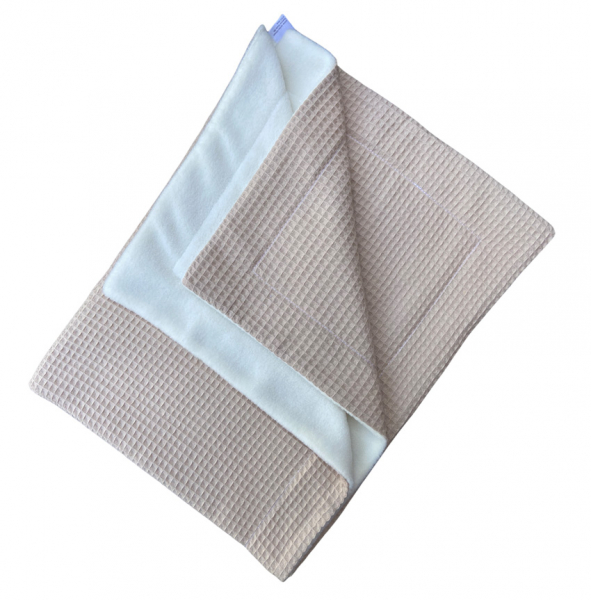 Babydecke aus Waffelpiqué & Polarfleece dunkelbeige 72 x 95 cm - personalisierbar