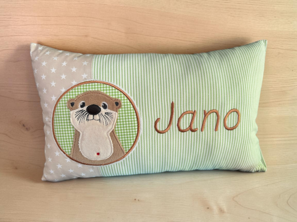 Namenskissen mit Otter