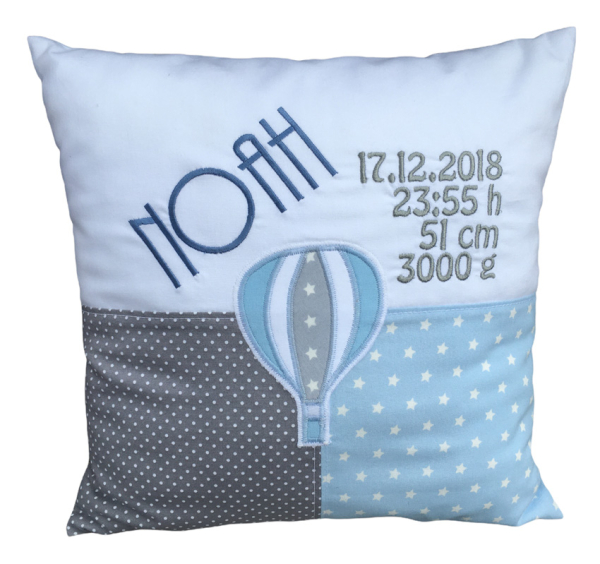 Geburtskissen Modell Noah mit Heißluftballon - personalisierbar