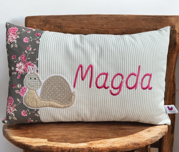 Namenskissen Modell Magda 25 x 40 cm - personalisierbar