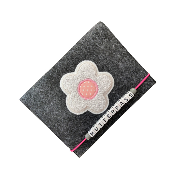 Filzhülle für den Mutterpass mit Blume